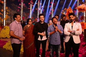 Aatadukundam Raa Movie Akhil Song Stills
